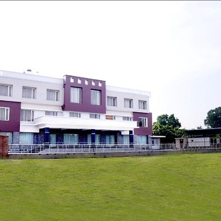 Hotel Krishna Palace, Ayodhya Exterior photo