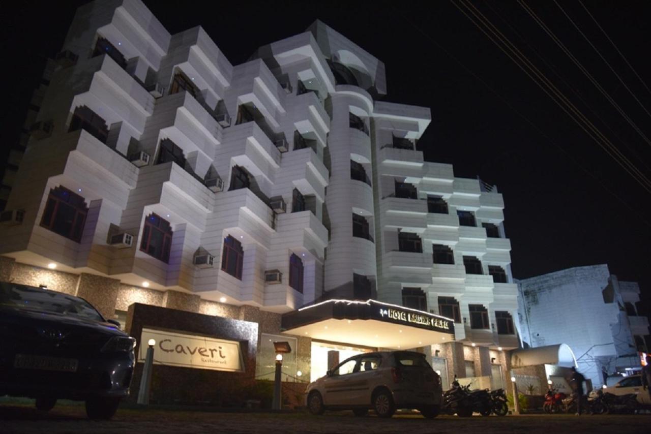 Hotel Krishna Palace, Ayodhya Exterior photo